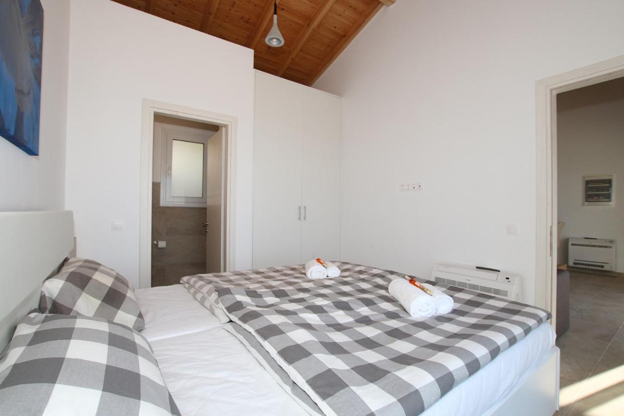 Sunset Sea View Villa 1 Агиос Георгиос Екстериор снимка