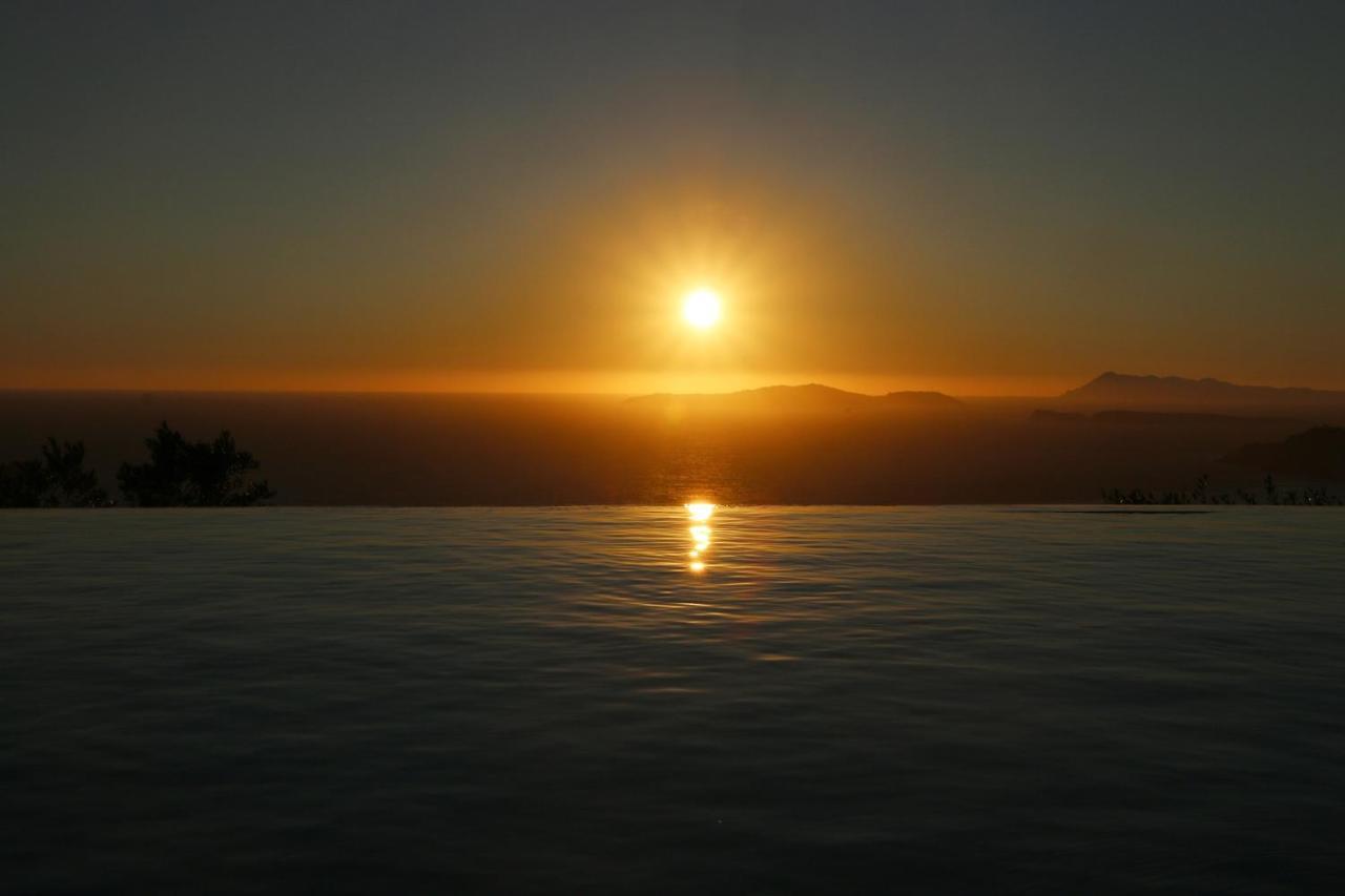 Sunset Sea View Villa 1 Агиос Георгиос Екстериор снимка